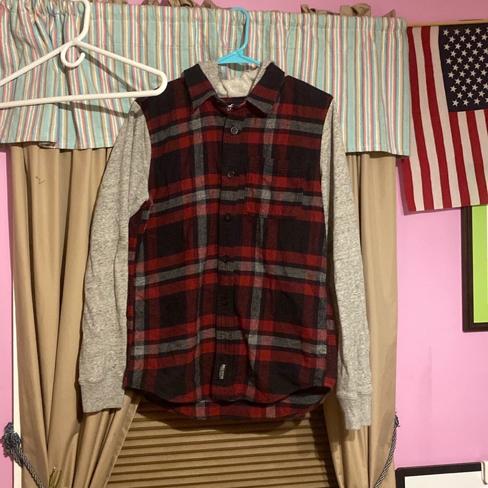 Men’s hooded button down